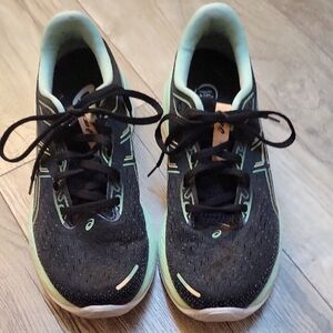 Asics Black and Green Running Shoes